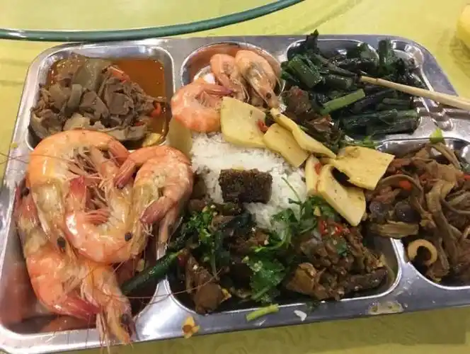 蹭了朋友公司的工作餐,也太超级豪华了吧