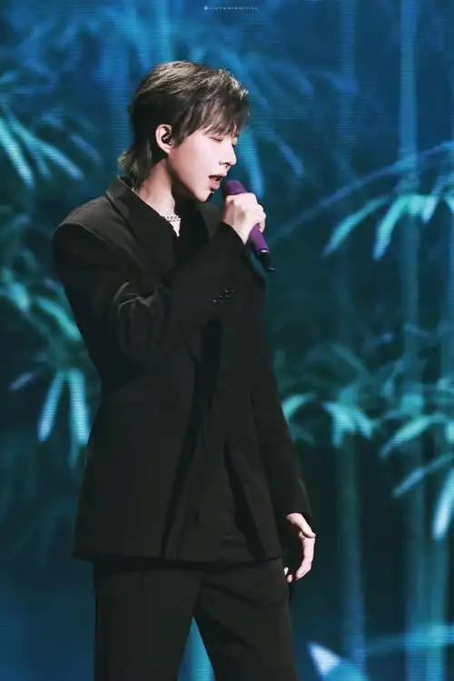 湾区升明月##刘宇宁笑红尘国风舞台