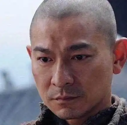 剃光头发才知道!看到刘德华才明白什么叫不老男神!