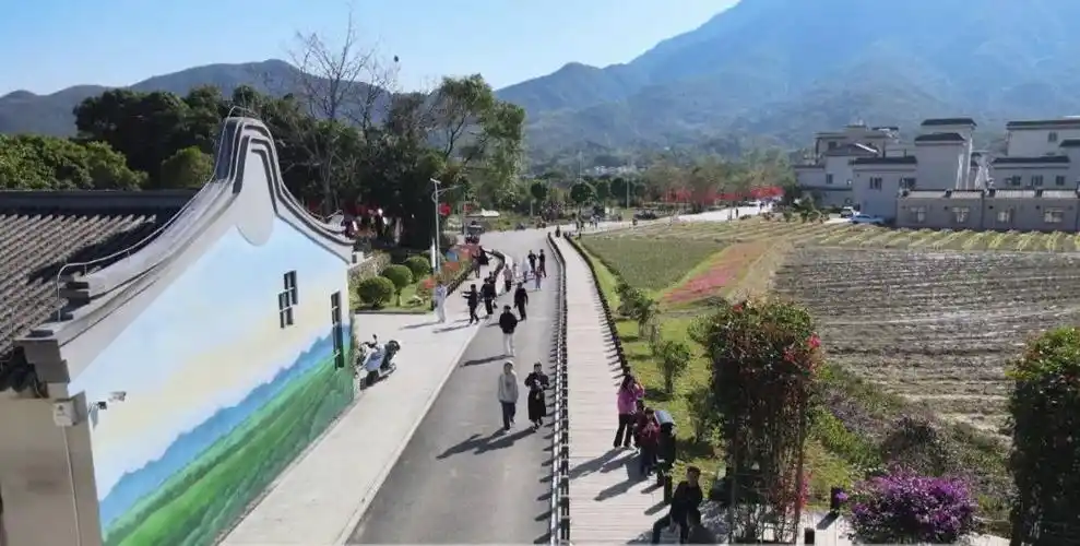 春节假期海丰莲花山浓浓年味受热捧