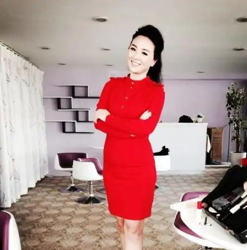 在童蕾之前周旭辉其实是有老婆的,对方叫赖丹丹,是一位财经节目主持人