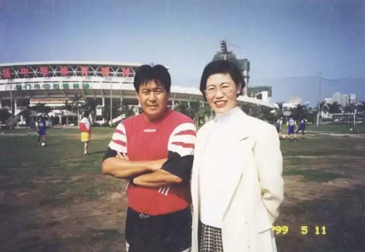 怀念迟指导大连足球记者赵植萍分享1998年文章走进迟尚斌的家