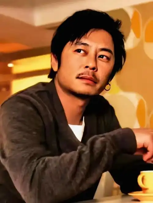 "歌坛浪子"王杰的"唏嘘情史",以及他被下毒的往事_网易订阅