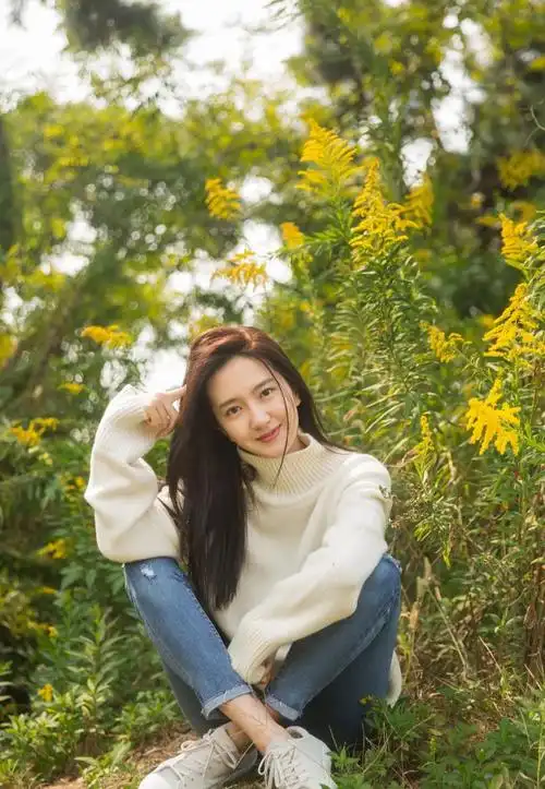 许龄月清纯靓丽迷人写真,网友:甜美可爱