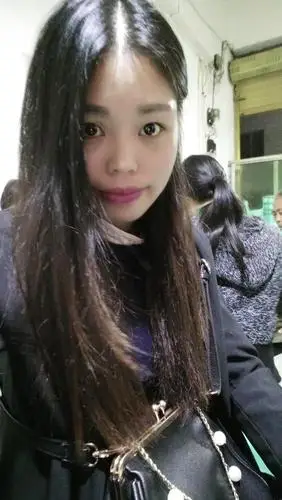 28岁离异女征婚照片(id:94208625)_贵州遵义征婚交友_珍爱网