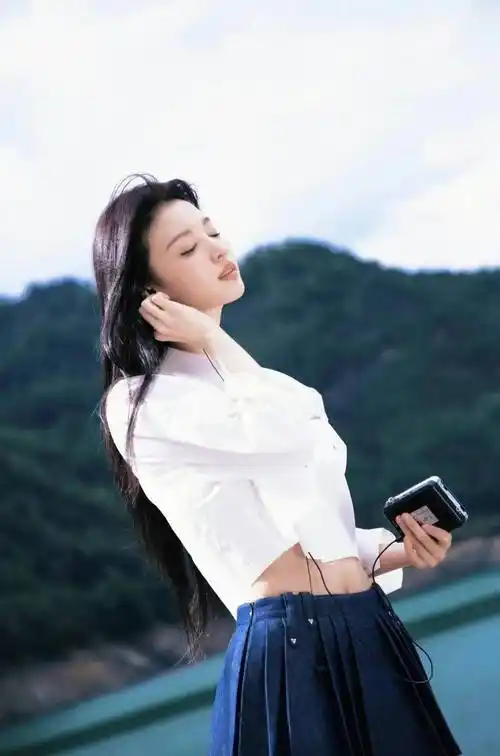 迪丽热巴模仿范冰冰?_黄景瑜_前妻_造型