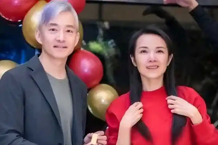 管彤与韩红传绯闻41岁结婚42岁高龄生子现在过得怎样