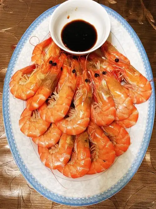 白灼南美白虾的做法步骤_寻一份安逸__美食天下
