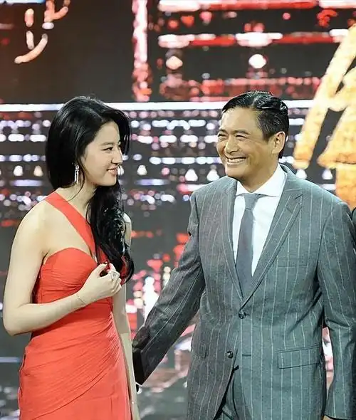 迪士尼的《花木兰》这大片虽然挺牛,但里头角色扮相啊,国籍啥的,还真