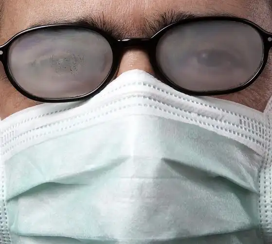 冬季戴口罩眼镜起雾怎么办