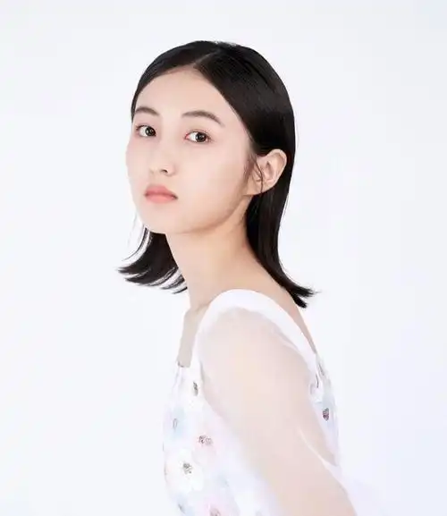 张子枫高清手机壁纸