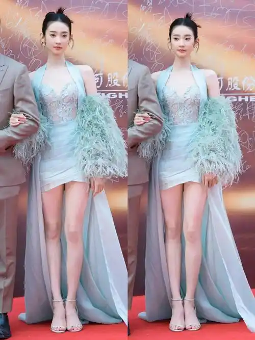 张艺凡绿色透明薄纱长裙美腿图片分享