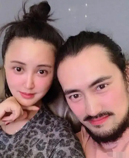回顾袁弘:与胡歌多年挚友,迎娶二婚张歆艺,如今事业有成家庭美满