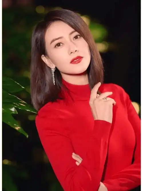 0位中年女星的气质大比拼:谁才是真正的魅力女王?