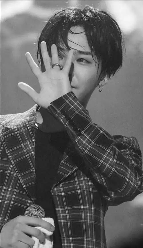 权志龙gd最火无水印壁纸.