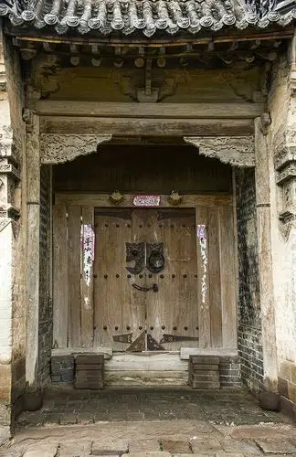 "窑洞大厦"李家山