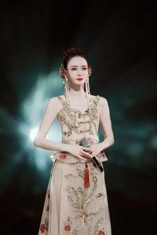 戚薇回复陈昊宇