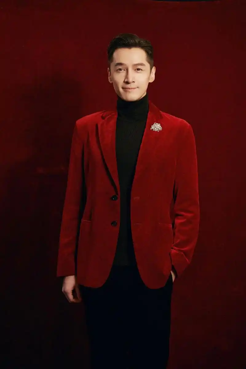 举此杯 敬新年 #胡歌 #壁纸 #新年快乐 #胡歌图控 #2 - 抖音