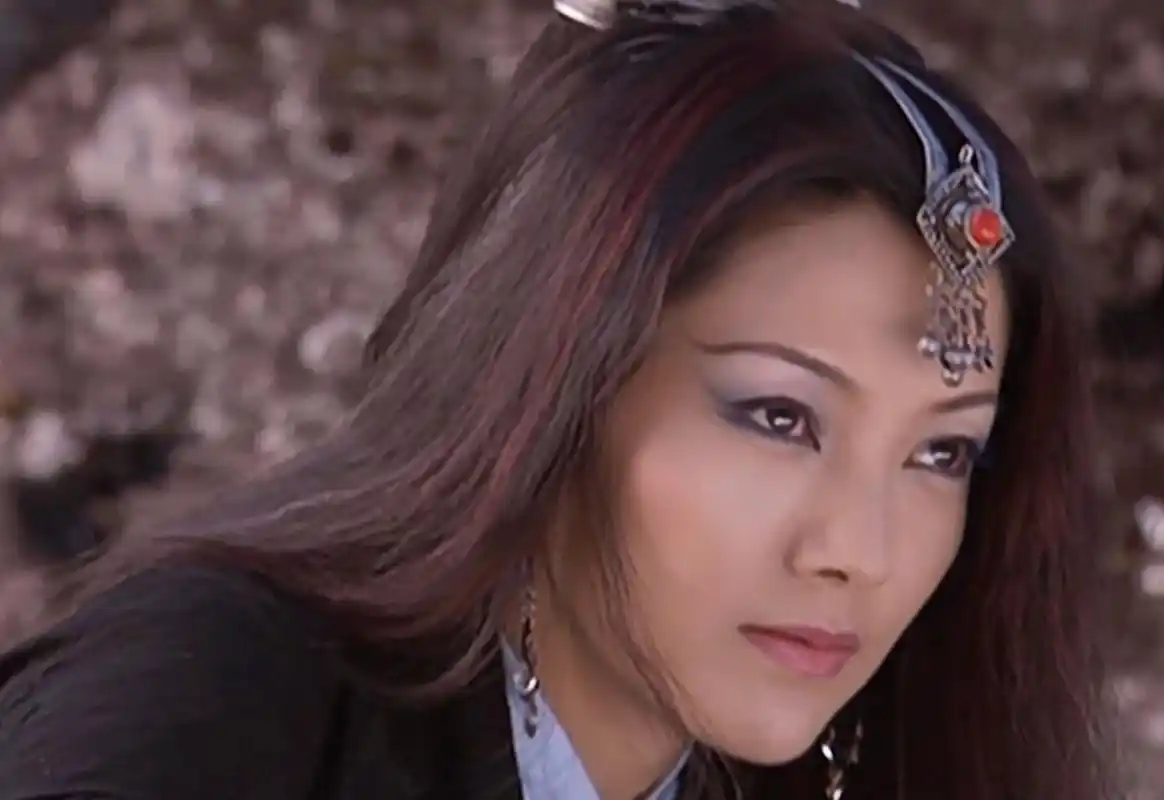 谢雨欣之李秋水,刘亦菲版《天龙八部》中逍遥掌门逍遥子的弟子,天山