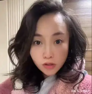 东方卫视主持人朱赤丹自曝患上脑垂体瘤已经42岁却不能要孩子