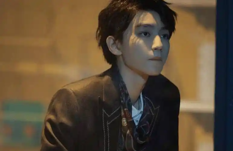 原创王俊凯告别减肥餐晒出体重后1米8的个子就这重量令人心疼