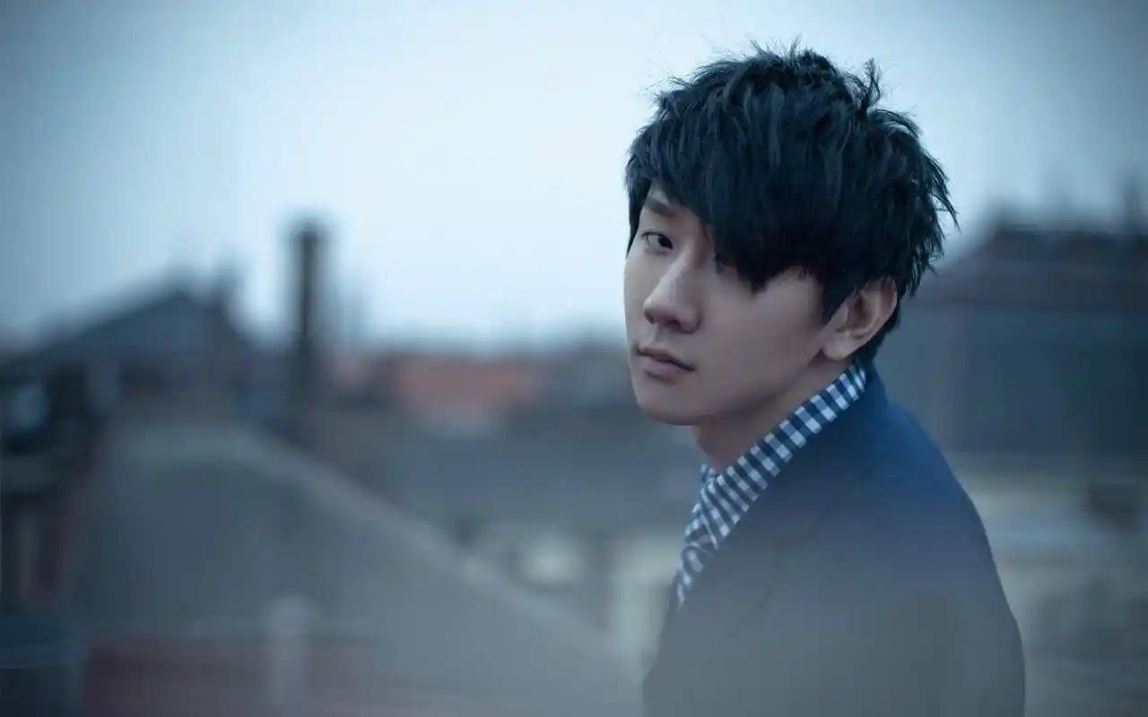 林俊杰新歌惨淡,粉丝求高位宣传,歌坛沦为"营销天堂"