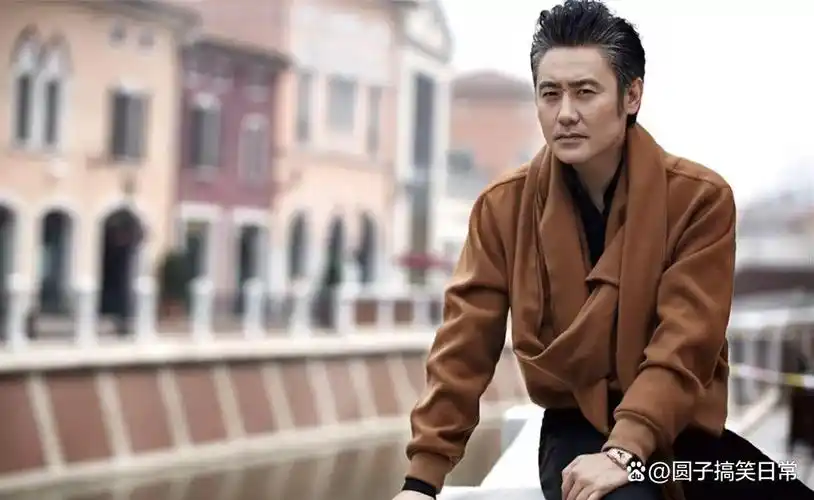 事实证明,54岁"风流花心"的吴秀波,已经走上了一条堕落之路