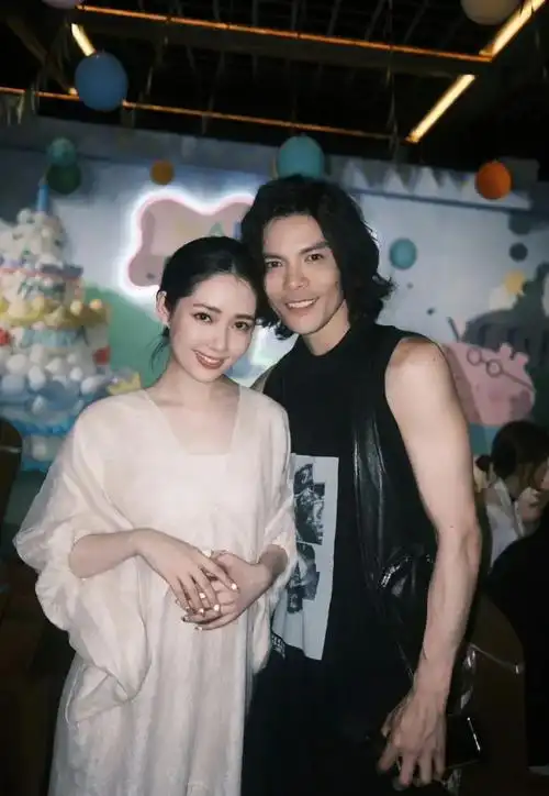 向太催郭碧婷生三胎,最好再要个儿子,向佐发文回应