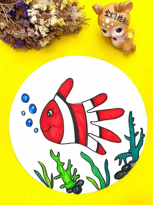 手掌创意画宝宝小手手创意小丑鱼