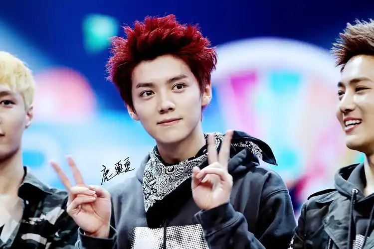 求快乐大本营15周年和今年exo两期鹿晗的高清图