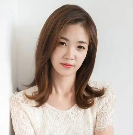 塌鼻子适合什么发型?塌鼻子适合什么刘海?