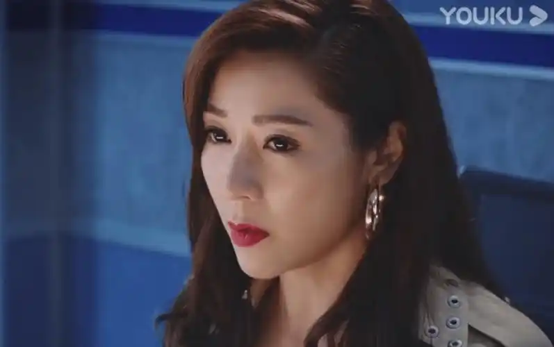 《法证先锋》系列中她演了两次女明星 变化太大认不出来_陆诗韵_缪倩