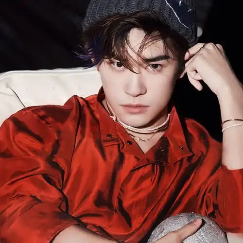 霸道总裁范的易烊千玺