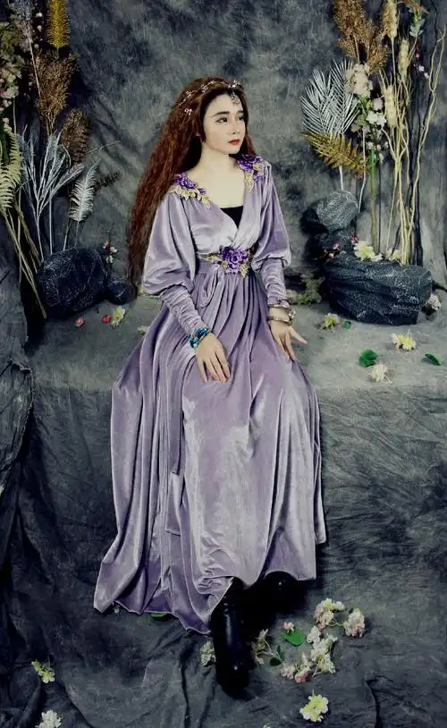 高定重工刺绣复古欧洲宫廷风高矮个子丝绒连衣裙加厚丝绒重工长裙