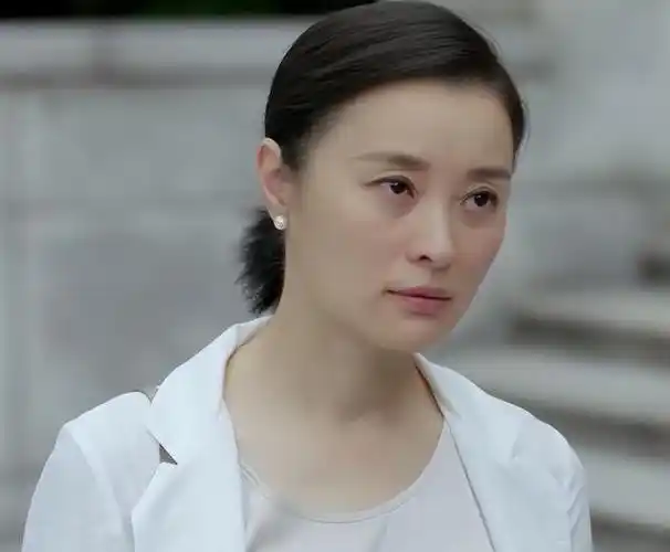 中国女星名单排行榜(给近两年10位"最美素颜女演员"排个名)(22)