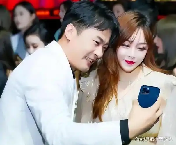 初瑞雪作为辛巴的妻子而被公众所熟知,但真正熟悉ks平台的老玩家却