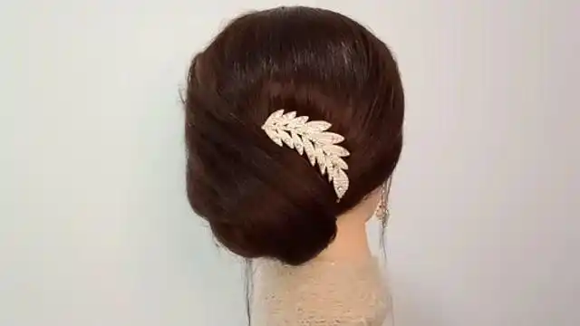 五六十岁妈妈款气质盘发,参加宴会的必备发型