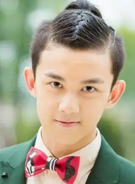 最新男辫子发型图片 艺术范十足男生辫子造型_麻花辫_西子美发网