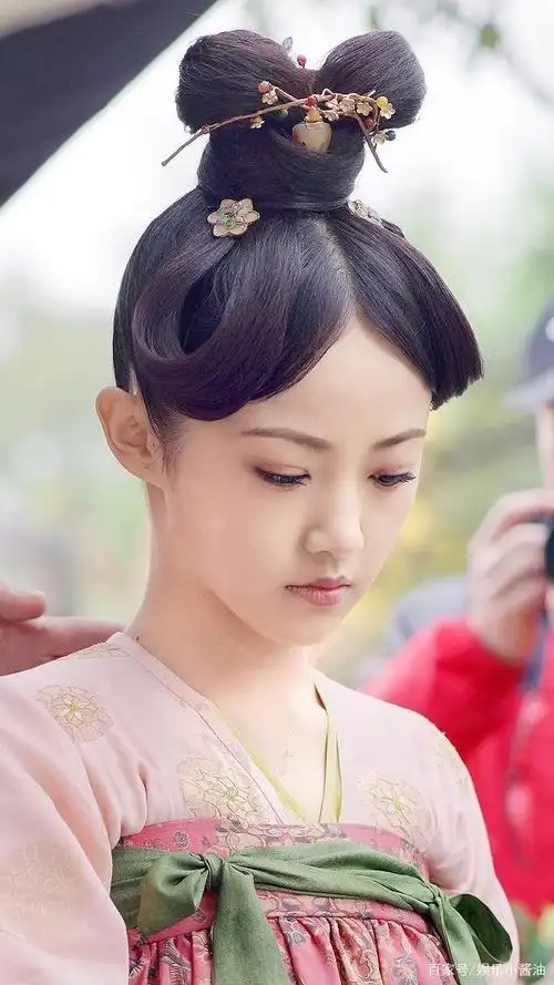 吴佳怡演过的七个角色,曲曼婷自恋狂,赢玉霸气,小龙女备受吐槽