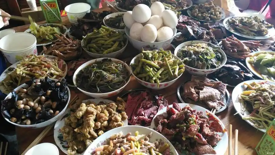 > [召唤招财猫]一顿丰盛的午餐