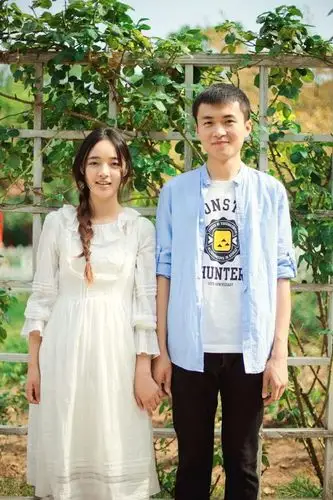 令人羡慕的一对情侣高清爱情图片 爱情情侣图片_唯美图片