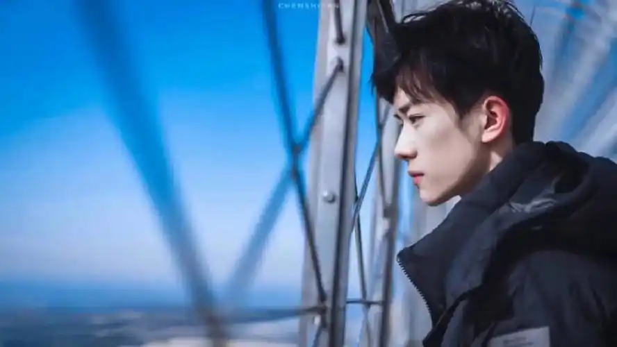 电脑桌面背景壁纸①易烊千玺