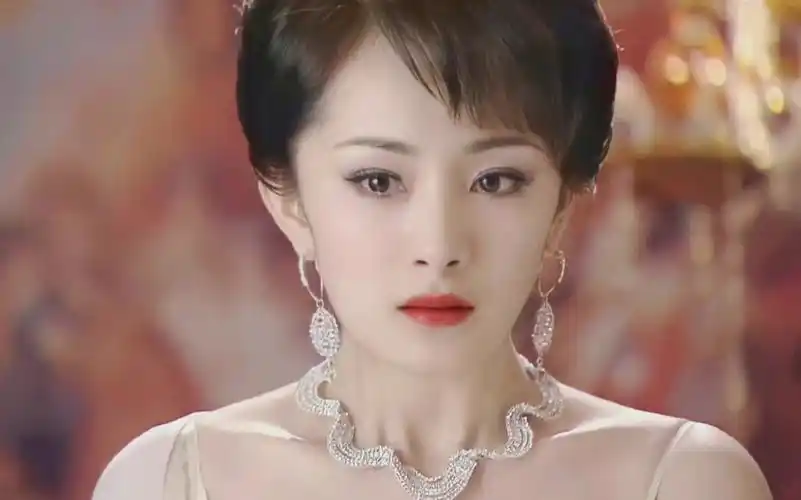 大幂幂,新京城四少殷白雪,真的是美到人心巴上了(*ε`*)_哔哩哔哩