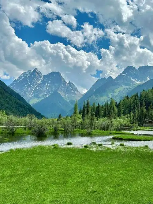 川西#川西,这片神奇的土地,以其壮丽的自然景观和独特的民俗文化而