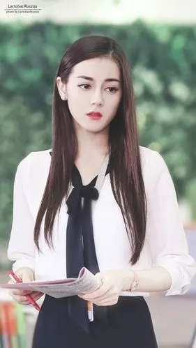 cr:lactobacillusssss 迪丽热巴漂亮的李慧珍