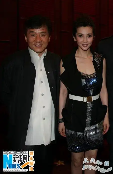 成龙李冰冰组成"革命夫妻档" 章子怡客串演秋瑾