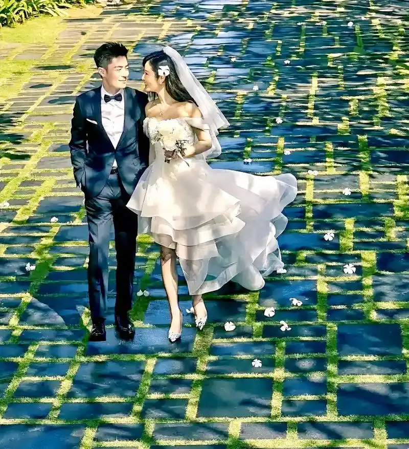 林心如的婚纱照至今还没有被几个明星超越!
