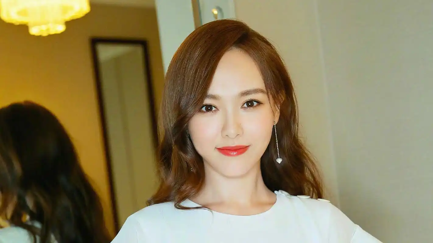 唐嫣活动娇艳迷人图片桌面壁纸-大陆明星-手机壁纸下载-美桌网