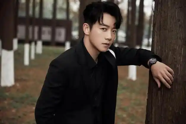 网传郑恺嫖娼被抓 本尊火速上线晒近照加定位辟谣插图11