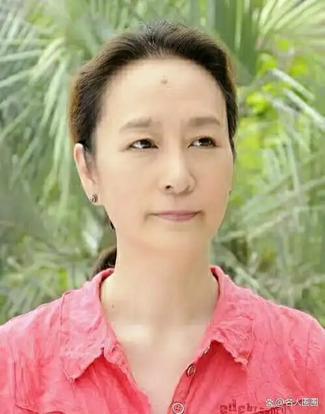 国家一级演员奚美娟被称妈妈,奶奶的专业户